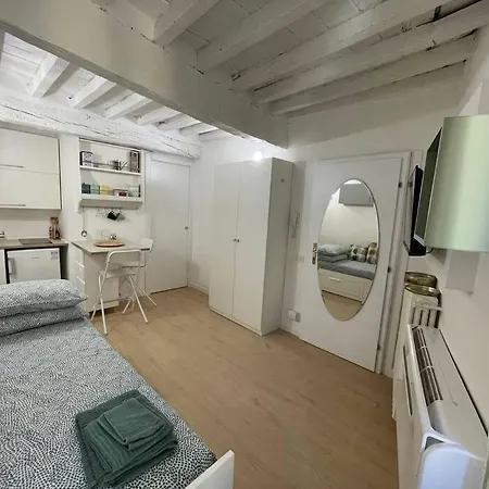 Tiny House Apartment Parma